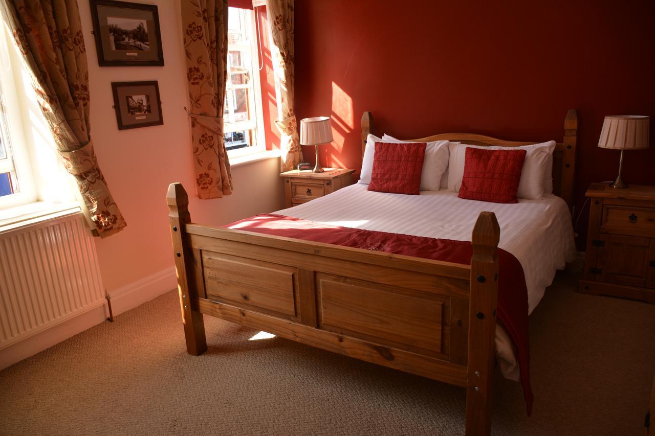 The Rose & Crown Bed & Breakfast