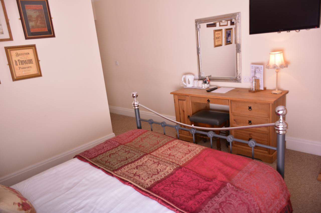 The Rose & Crown Bed & Breakfast 3*